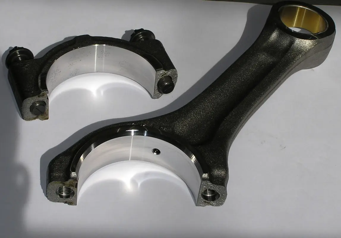 Piston dan Connecting Rod: